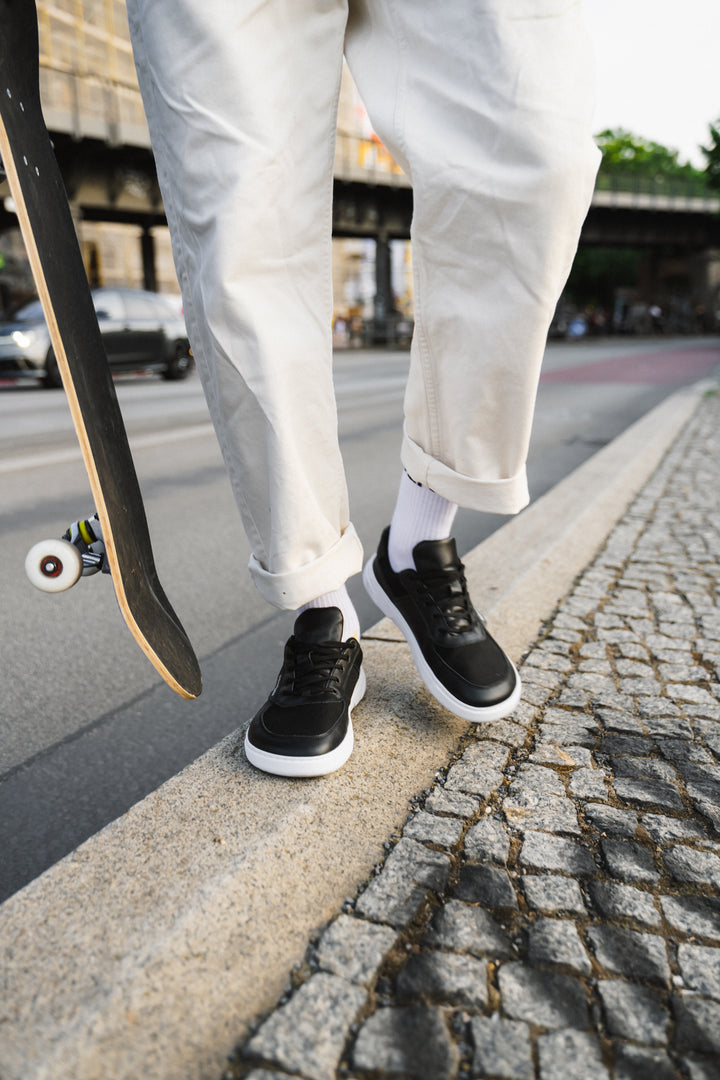 Barebarics Bravo - Black & White - Cuero