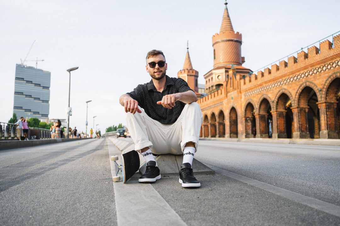 Barebarics Bravo - Black & White - Cuero