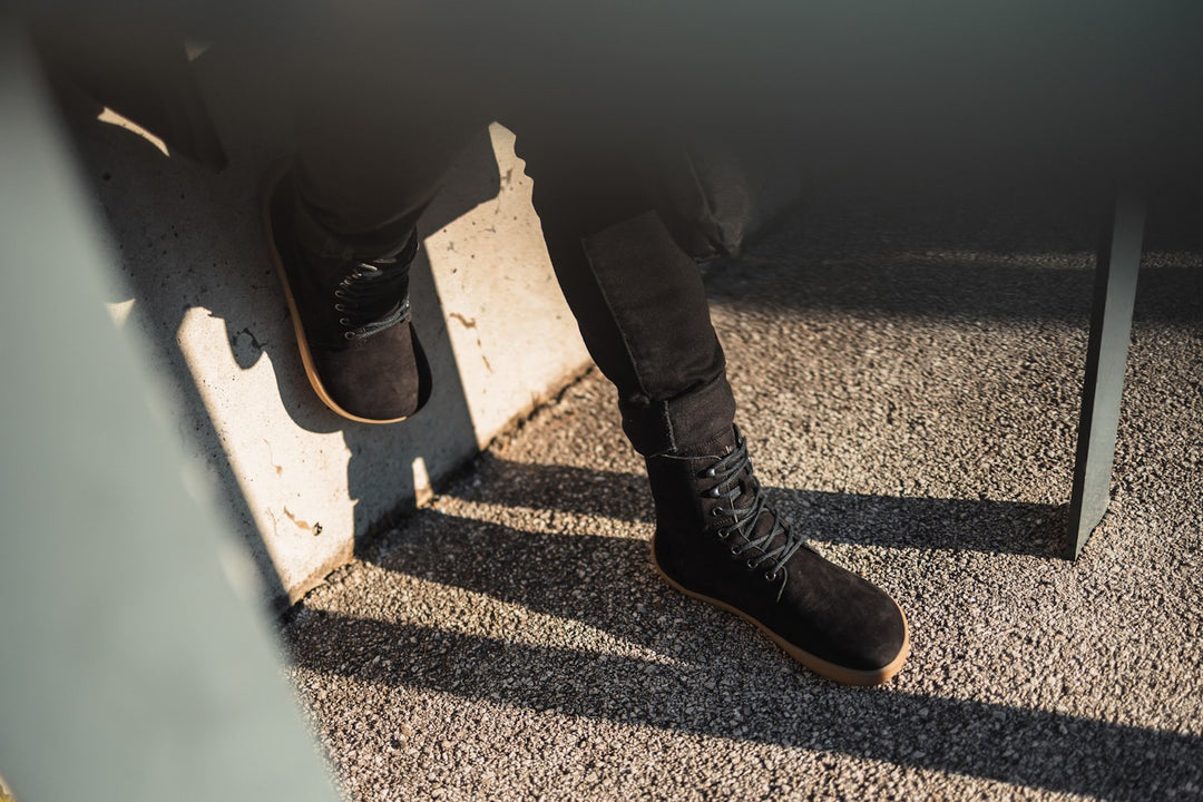 Be Lenka - Winter 3.0 - Matt Black - Cuero