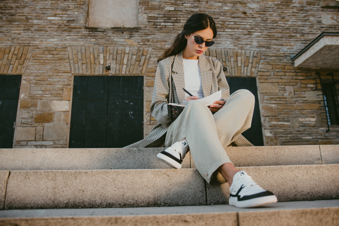 Barebarics Zing - White & Black - Vegan