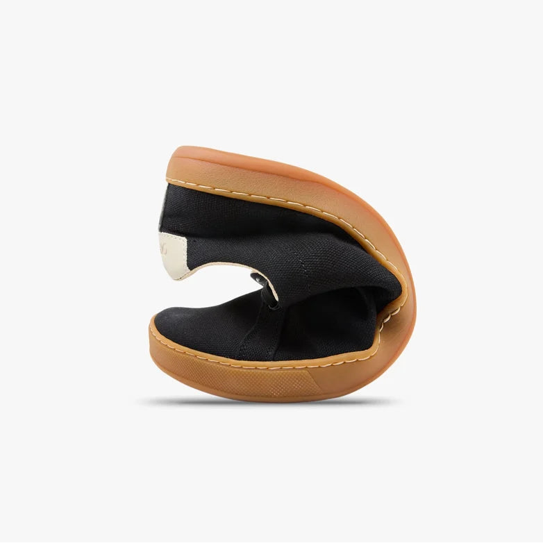 Zapatillas barefoot de lona Origo Cotton Canvas Black Amber, flexibilidad de la suela