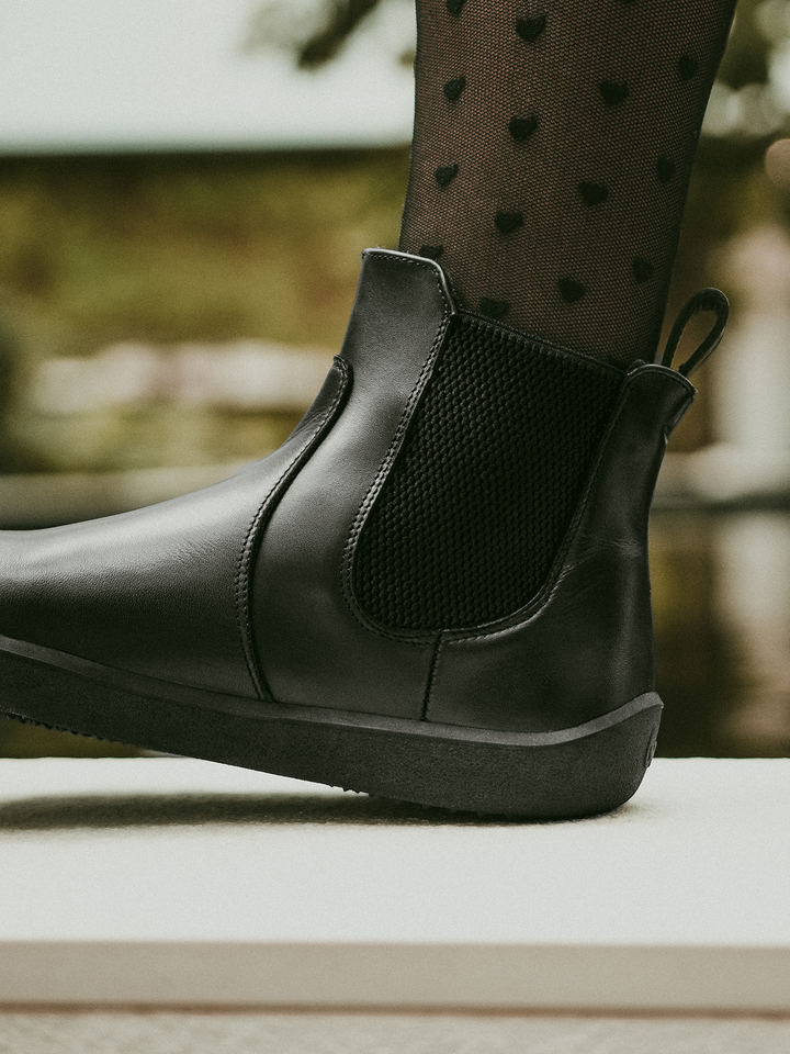 Be Lenka - Entice Neo - All Black - Cuero